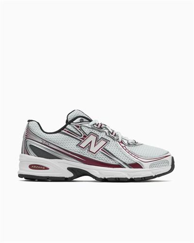 NEW BALANCE U740RD2