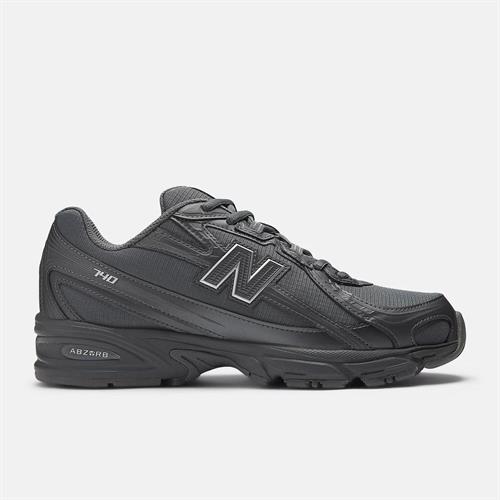 NEW BALANCE U740SS2