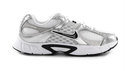 NIKE V5 RNR HQ6411-100 GS